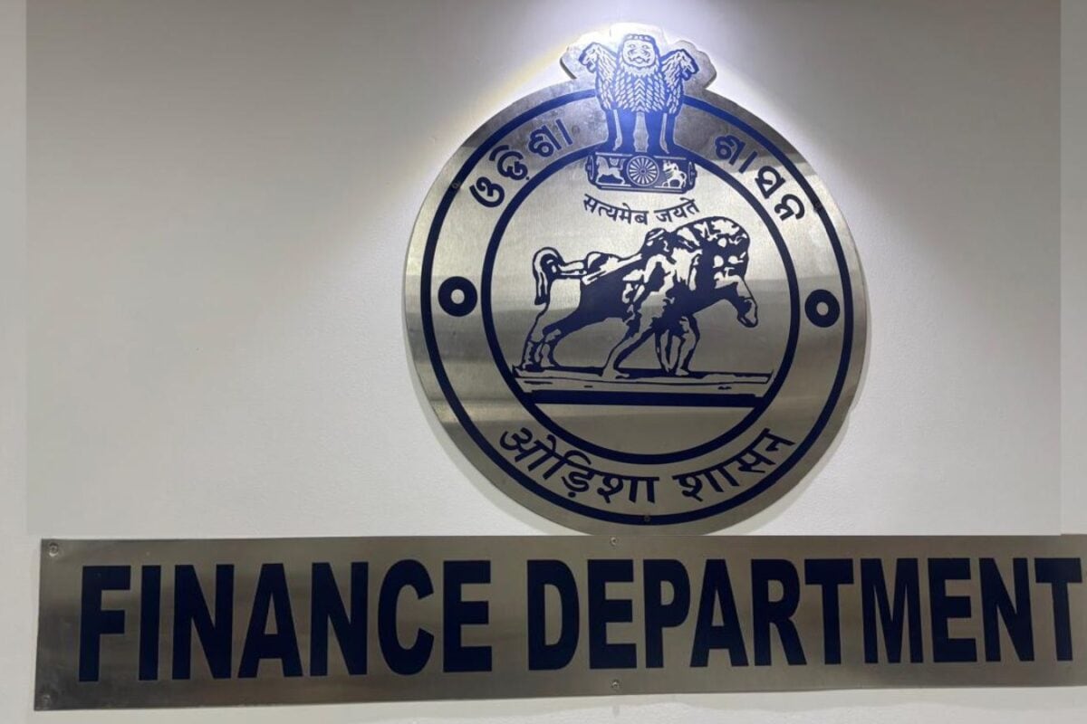 यूपी बड़ा प्रशासनिक फेरबदल, वित्त विभाग के 4 बड़े अफसरों को नया प्रभार, किसे क्या मिली जिम्मेदारी