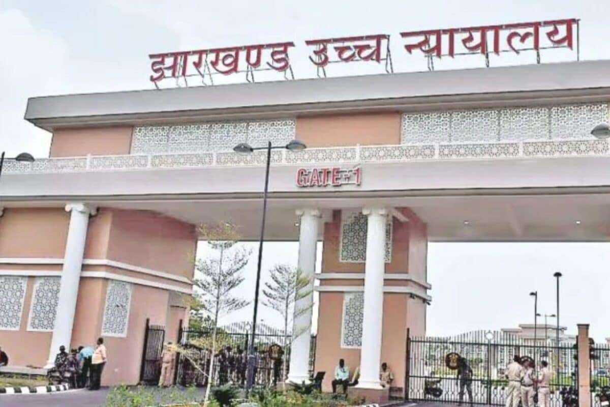 रद्द परीक्षा के सफल अभ्यर्थियों ने खटखटाया झारखंड हाईकोर्ट का दरवाजा, दाखिल की तीन याचिका