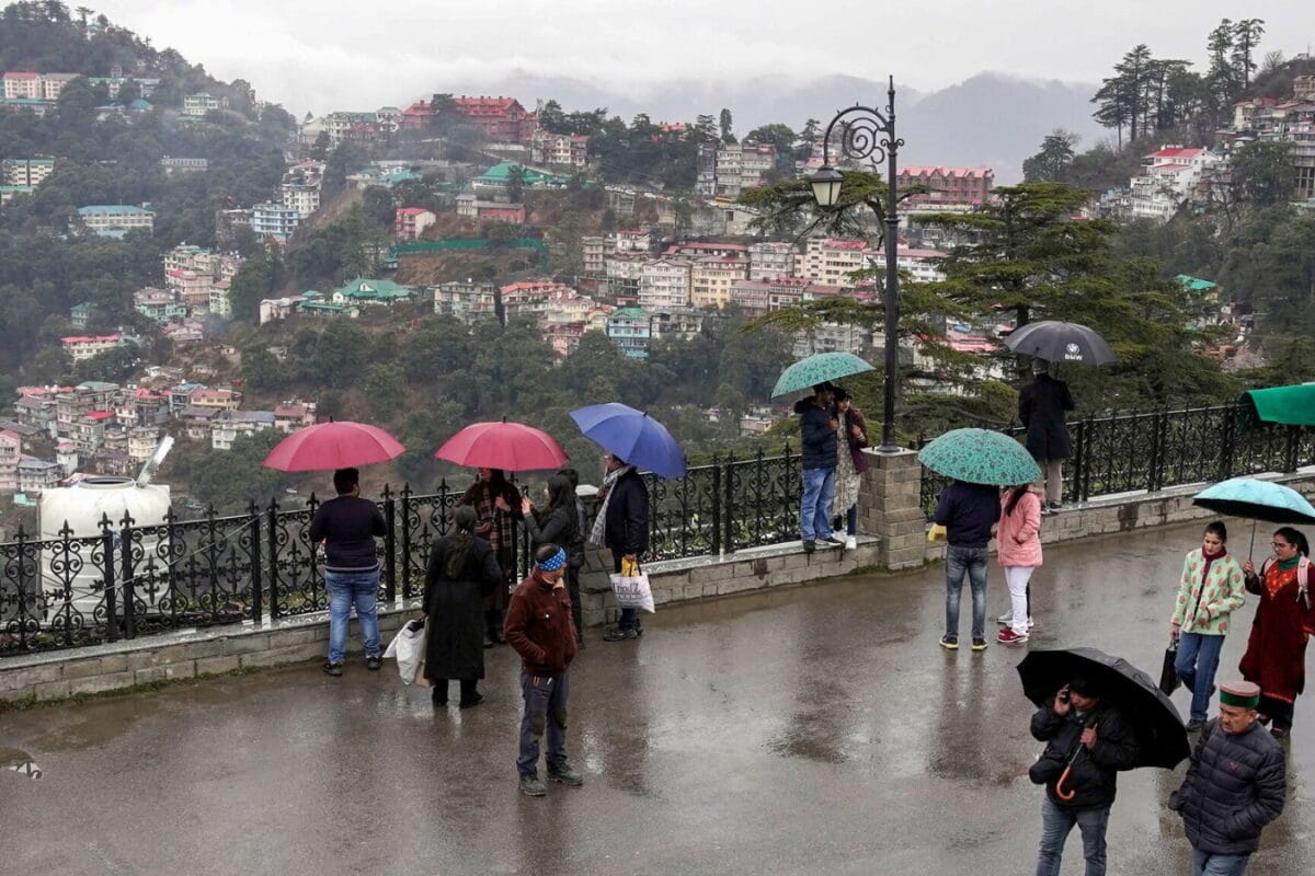 उत्तराखंड मौसम: बागेश्वर, चमोली से देहरादून तक बरसेगी आफत, IMD ने जारी किया ऑरेंज-येलो अलर्ट, अगले 48 घंटे बेहद संवेदनशील