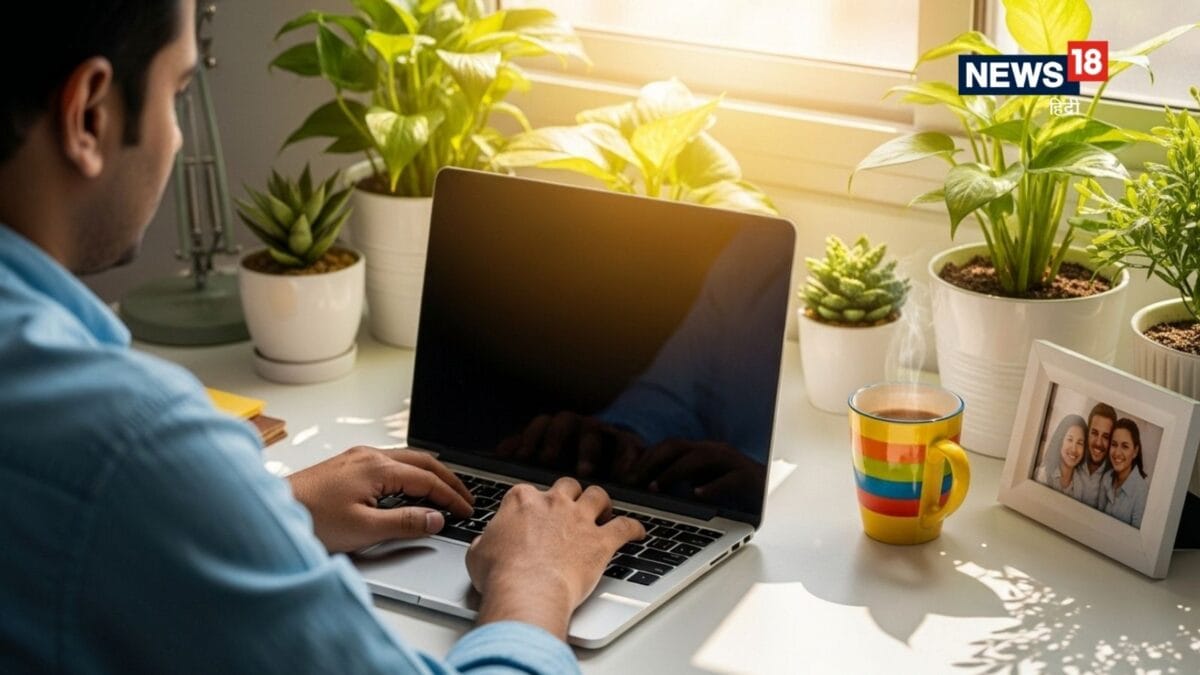 WFH Benefits Viral Post: बिना सोचे छोड़ दी नौकरी, अब घर बैठे कमा रहा 29 लाख रुपये WFH Benefits Viral Post: बिना सोचे छोड़ दी नौकरी, अब घर बैठे कमा रहा 29 लाख रुपये