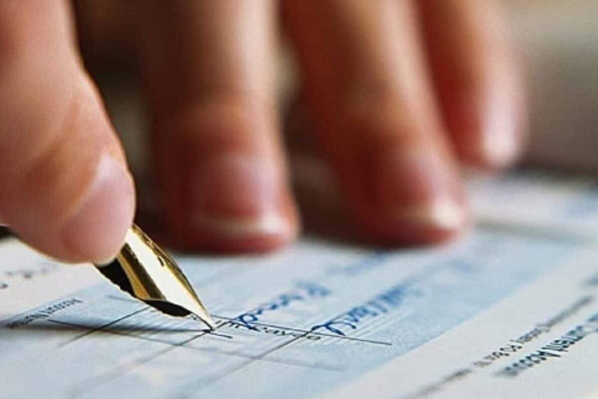 Cheque Bounce : चेक बाउंस पर सुप्रीम कोर्ट का बड़ा फैसला आपको भी मिला है किसी से तो जरूर ध्यान दें