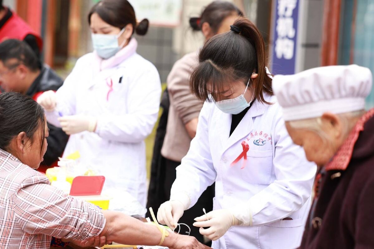 चीन के जिस शहर से फैला था कोरोना अब वहां HIV का अटैक! विदेशी छात्रों में सबसे ज्यादा मिली बीमारी