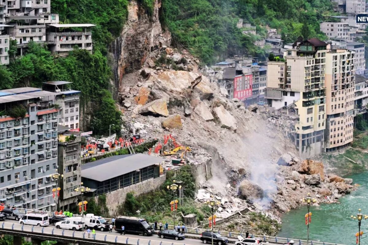 नेपाल के बाद चीन में आई आफत, लैंडस्लाइड में 16 की मौत, 546 हुए लापता