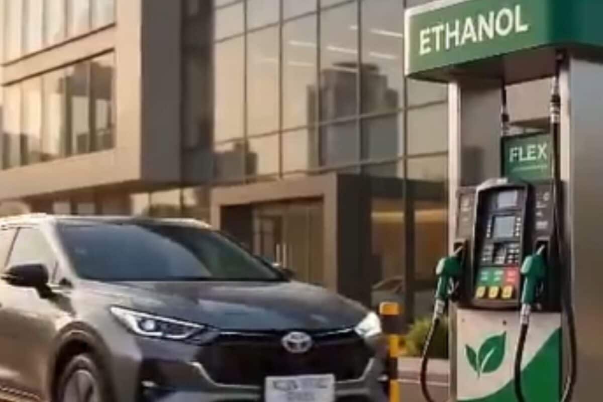 E-20 Petrol : एथनॉल पर फिर आया सरकार का बयान फ्लेक्स-फ्यूल वाहन खरीदने वालों को दी जरूरी जानकारी