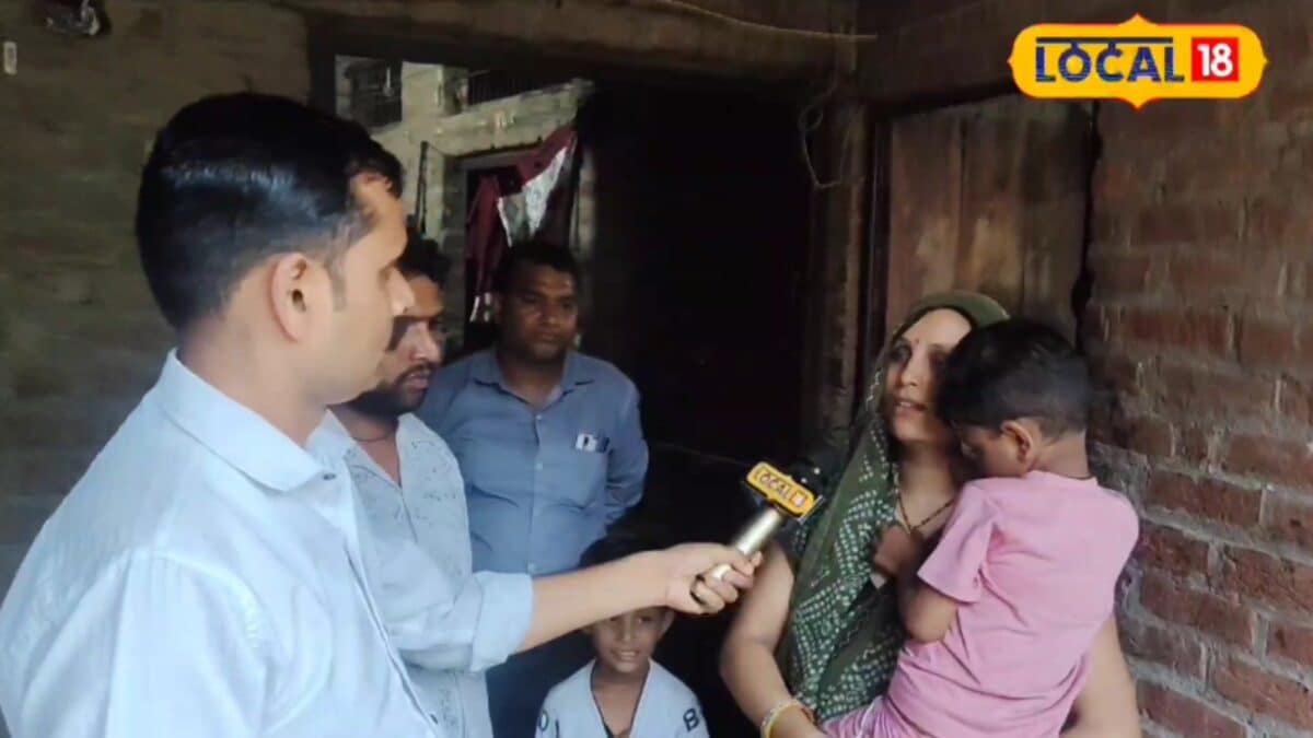 ‘मैडम’ की मार ने छीन ली मासूम की रोशनी, स्कूल में बर्बरता की सारी हदें पार… परिजनों ने खोला काला चिट्ठा ‘मैडम’ की मार ने छीन ली मासूम की रोशनी, स्कूल में बर्बरता की सारी हदें पार… परिजनों ने खोला काला चिट्ठा