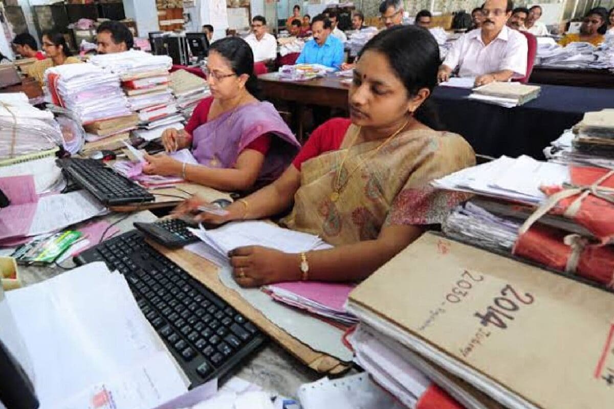 टेंशन खत्म! सरकारी विभागों के चक्कर हो गए आधेकैसे फटाफट शिकायतों को निपटा रही मोदी सरकार