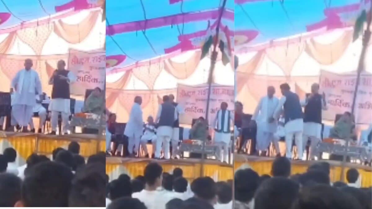 स्वतंत्रता दिवस पर BJP-कांग्रेस नेताओं में मंच पर हाथापाई