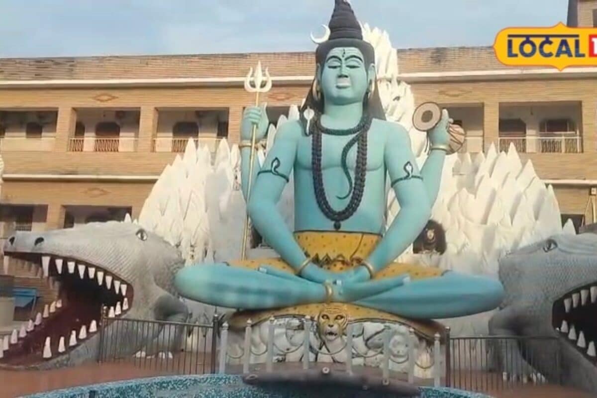 महादेव के भक्तों के लिए खास जगह प्रेम प्रकाश आश्रम में कैलाश पर्वत जैसा नजारा गुफा में 12 ज्योतिर्लिंग