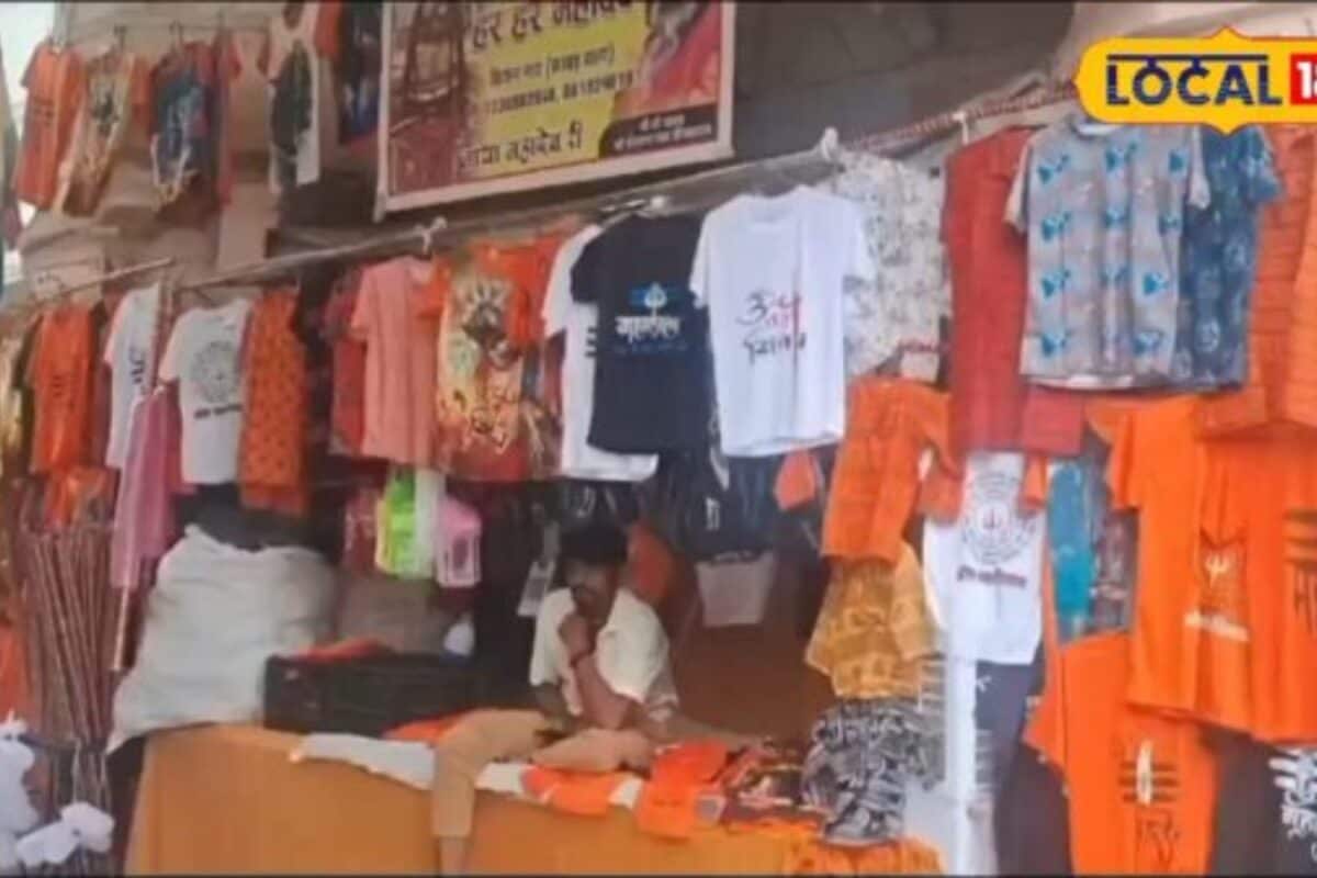 सावन की शुरुआत के साथ सजा पुष्कर का कांवड़ बाजार डिजाइनर कांवड़ों की बढ़ी मांग दूर-दूर से पहुंच रहे भक्त