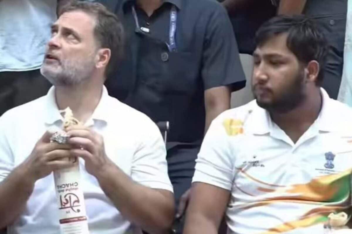 Khan Chacha Food Chain : जिस खान चाचा रेस्तरां के राहुल गांधी ने खाए रोल प्रगति मैदान के पास एक ठेले से हुई थी शुरुआत
