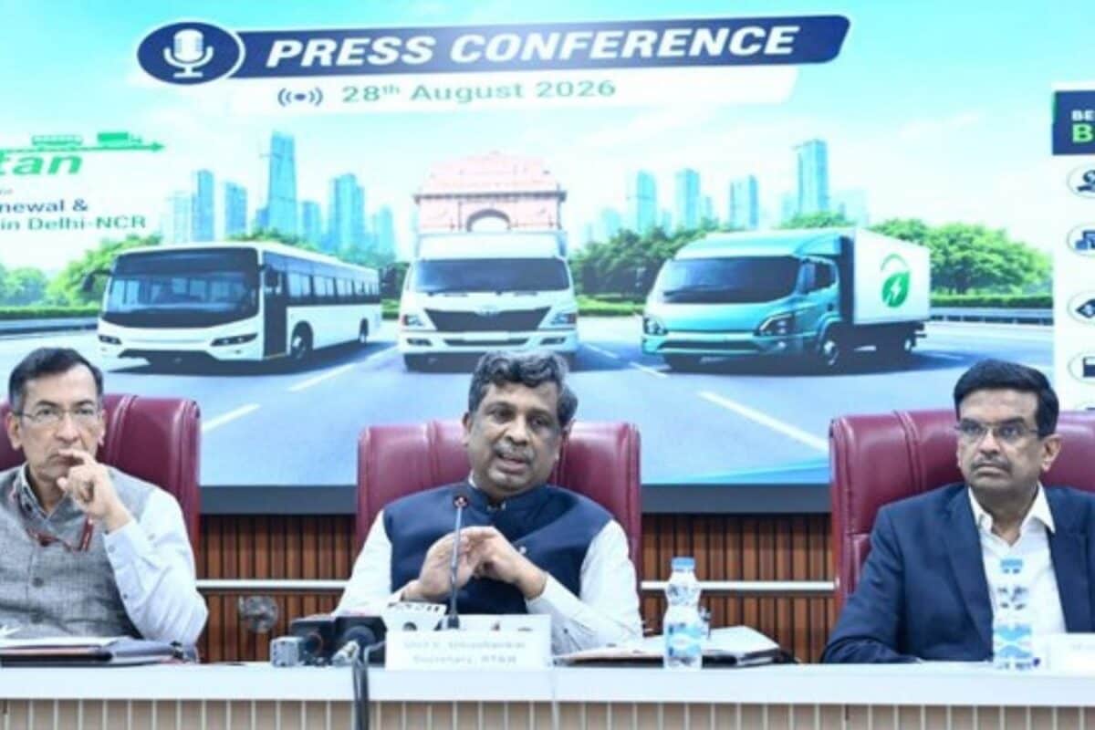 दिल्ली-NCR में पुराने ट्रकों-बसों पर बड़ा ऐलान 8% तक OEM डिस्काउंट 5 साल ब्याज सब्सिडी और 10 साल तक टैक्स में छूट