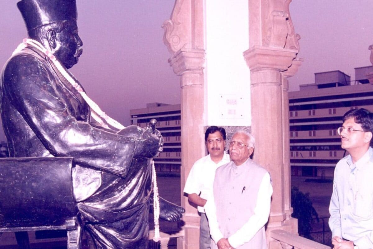 पीयूष गोयल को म‍िली प‍िता वेद प्रकाश गोयल की गद्दी 20 साल तक संभाला था बीजेपी का खजाना