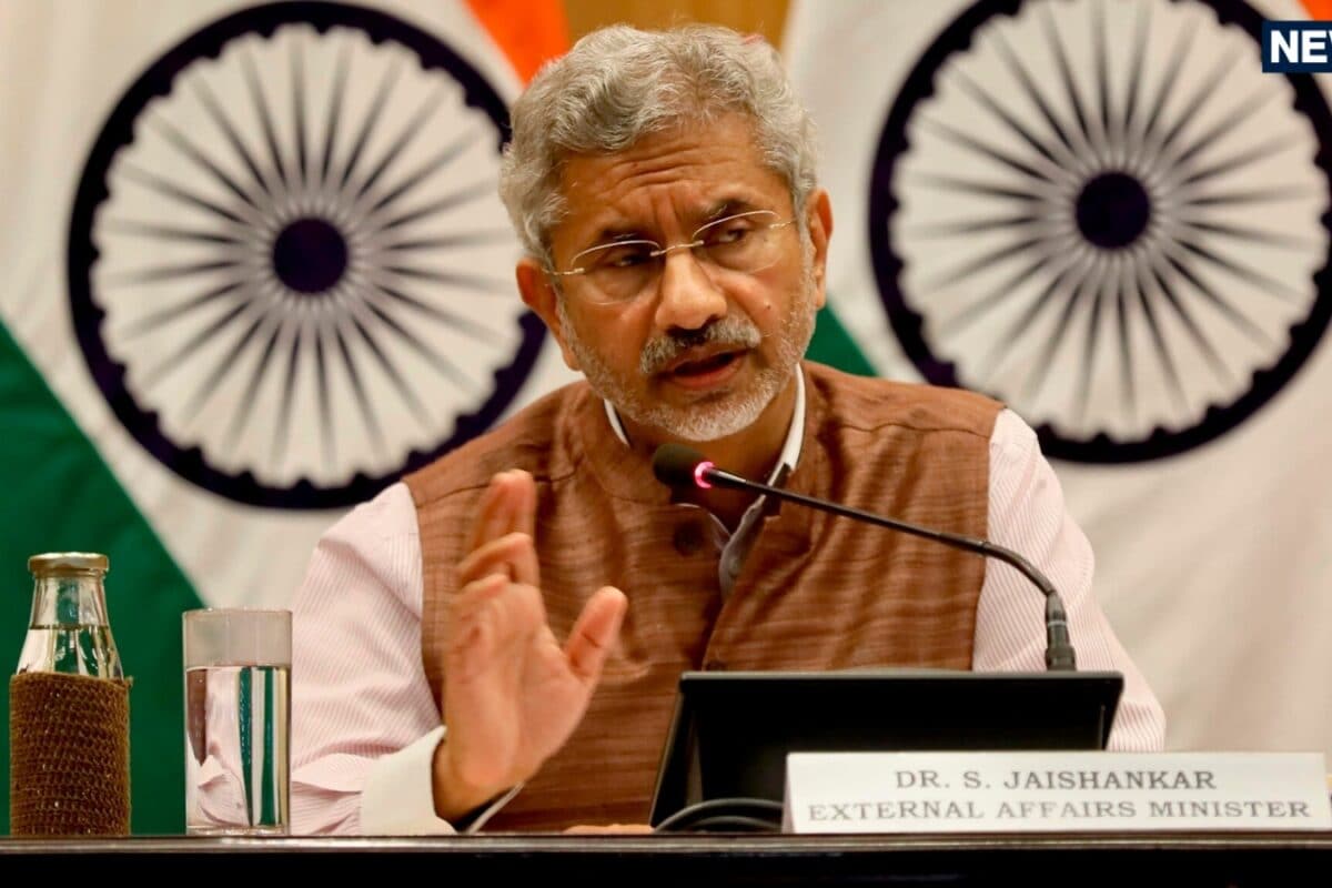 भारत ने बांग्‍लादेश को पढ़ाया पाठ एस जयशंकर ने बताया रिश्‍ते कैसे होते हैं सफल तारिक रहमान समझ लें उनकी बात