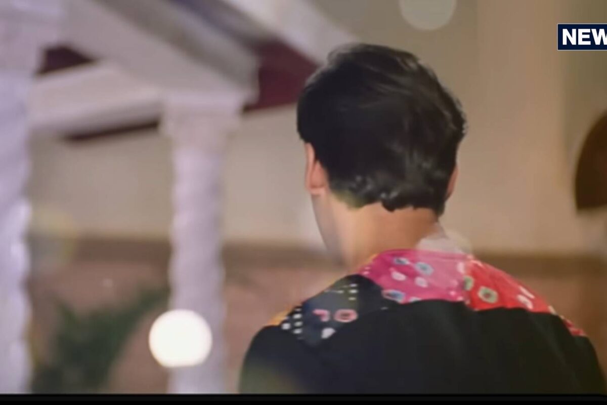90s की लड़कियों का फेवरेट गाना, माधुरी दीक्षित ने दिल खोलकर लगाए थे ठुमके, दूर खड़ा देखता रहा सुपरस्टार