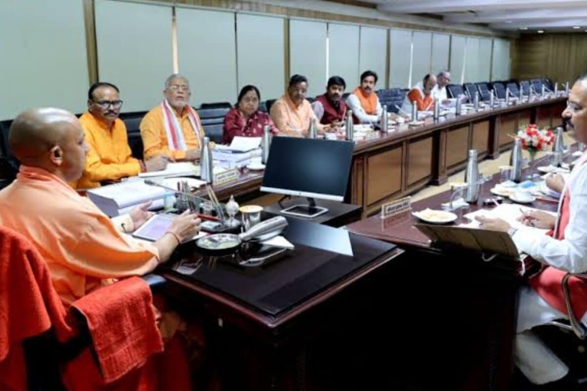 Yogi Cabinet Meeting Live: 40 हजार करोड़ के अनुपूरक बजट को मिलेगी मंजूरी, योगी कैबिनेट की बैठक आज