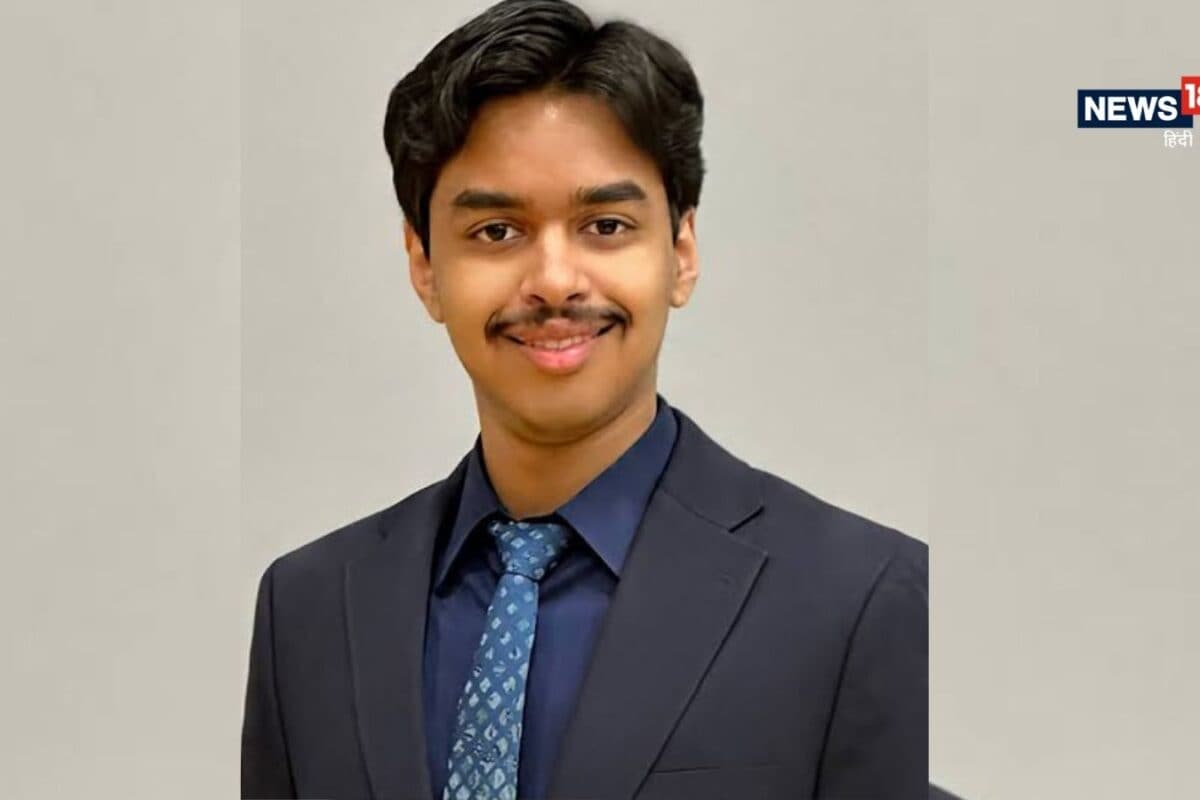 18 साल के आदित्य को मिली 9500000 की स्कॉलरशिप फ्लाइट के डरावने सफर से आया था आइडिया