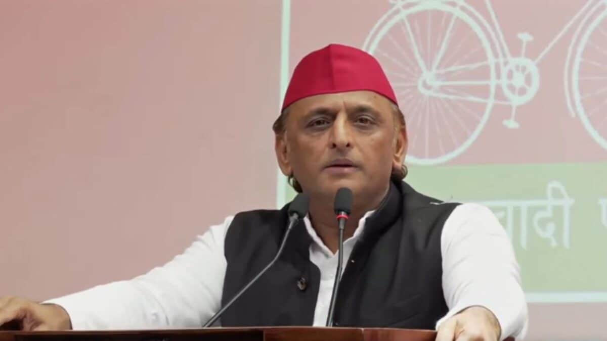 यूपी विधानसभा चुनाव: अखिलेश का नया फॉर्मूला — 27000 वोटों का अंतर पाटना है लक्ष्य