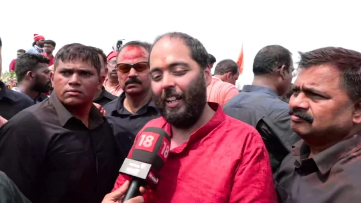 लालबागचा राजा विसर्जन: अनंत अंबानी हुए भावुक