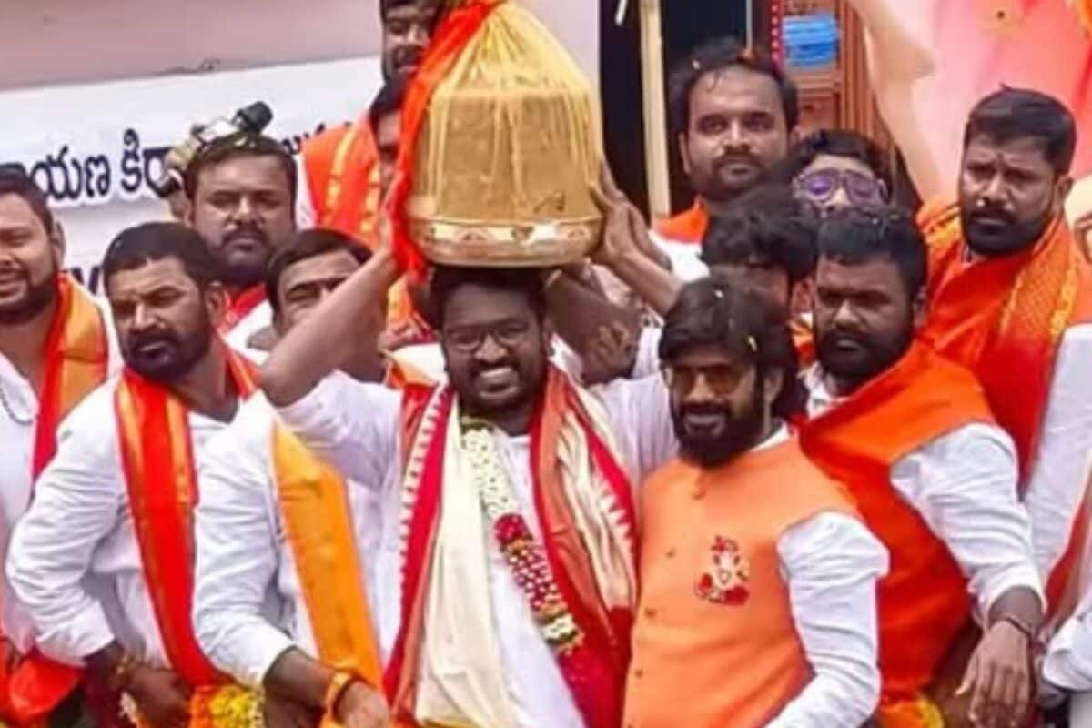 39 लाख में बिका बालापुर गणेश लड्डू प्रसाद घर ले जाने की रईसों में गजब दीवानगी 450 से शुरू हुई थी जंग