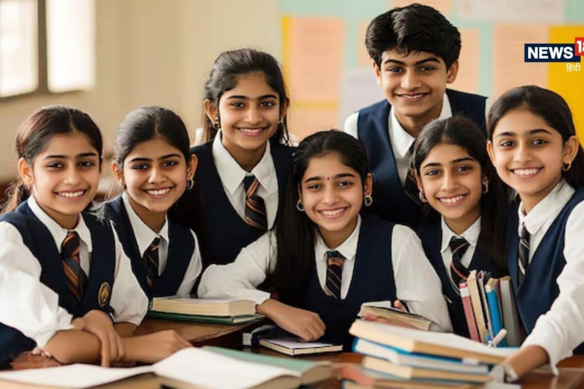 सीबीएसई बोर्ड परीक्षा के सैंपल पेपर जारी तुरंत चेक कर लीजिए पेपर पैटर्न और मार्किंग स्कीम