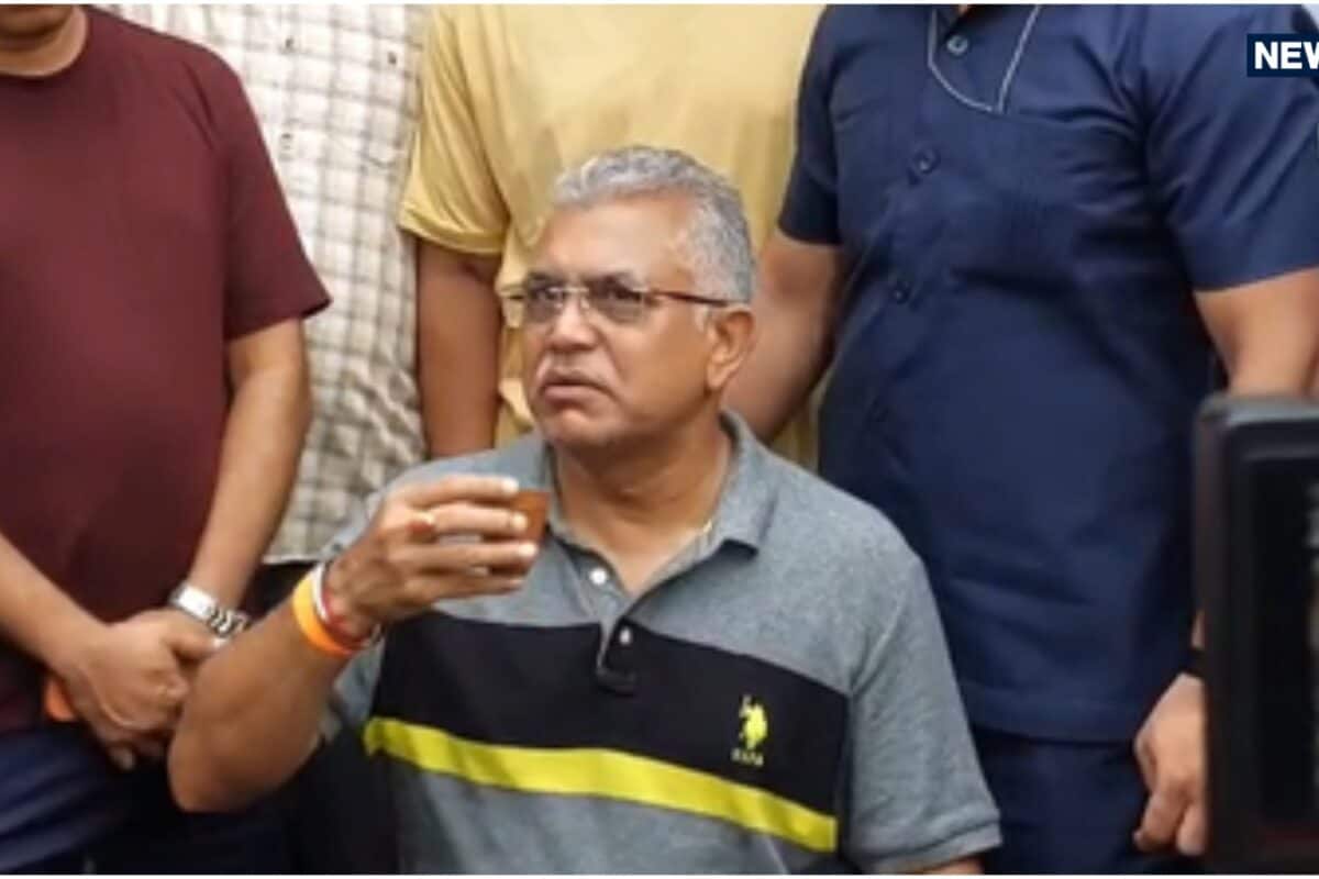 TMC पर ममता बनर्जी का कंट्रोल पूरी तरह खत्म CPM के पास भी अब कुछ नहीं बचा दिलीप घोष का तीखा तंज
