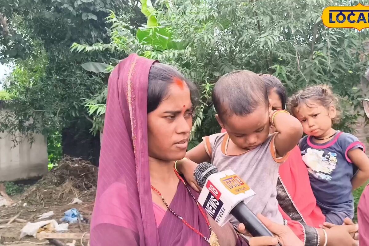जिन हाथों से बनाया था आशियाना अब उन्हीं हाथों से तोड़ रहे शारदा के कटान से लखीमपुर में तबाही पलायन को मजबूर ग्रामीण