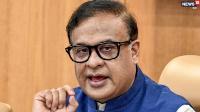 पश्चिम बंगाल के मुख्‍यमंत्री हिमंता बिस्‍वा सरमा ने महिलाओं को हर महीने 1500 रुपये देने का ऐलान किया है.