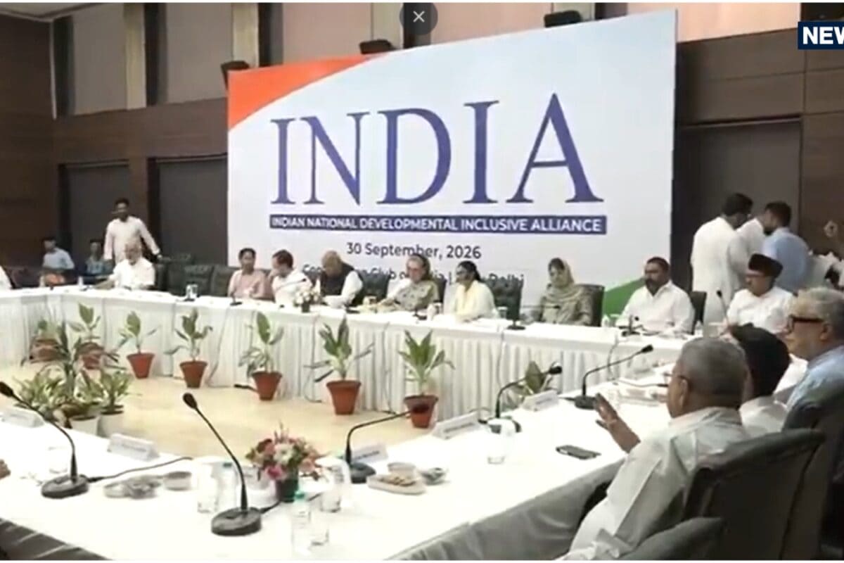 अखिलेश नहीं आए AAP ने बनाई दूरी और बिखर गया इंडिया गठबंधन: SIR पर शिवराज चौहान ने कांग्रेस को धोया