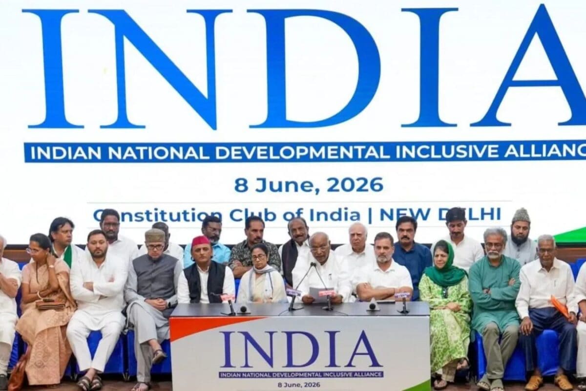 DMK-AAP बाहर अखिलेश भी दूर CEC ज्ञानेश कुमार के खिलाफ इंडिया ब्लॉक का मोर्चा बनने से पहले ही बिखर गया