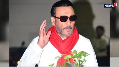 उन्होंने युवाओं को सलाह दी कि वे अपनी मां, पिता, बेटे और दोस्तों की आंखों में आंखें डालकर बात करें.