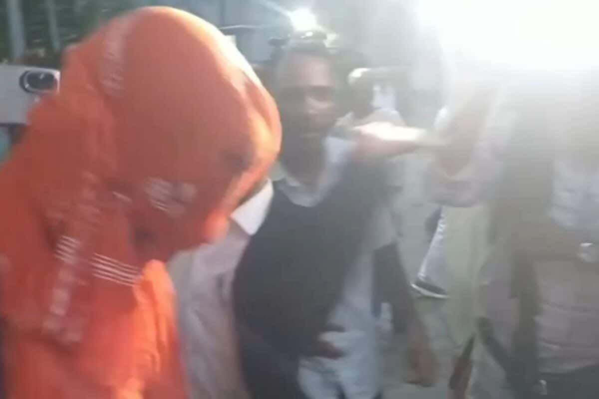 जमुई में 3 महीने पहले भी हुआ था ऐसा कांड? छेड़खानी के आरोपी को थप्पड़ मारकर वकील ने सुनाई पुरानी कहानी