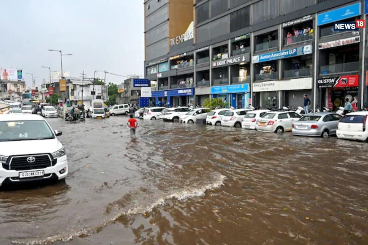 Kal Ka Mausam: तूफानी हवाएं भारी बारिश से बंगाल से लेकर बिहार UP दिल्ली तक बिगड़ेगा मौसम IMD का अलर्ट