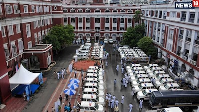 पश्चिम बंगाल की सुवेंदु सरकार ने एक साथ 23 IPS अफसरों का तबादला किया है. (फाइल फोटो)