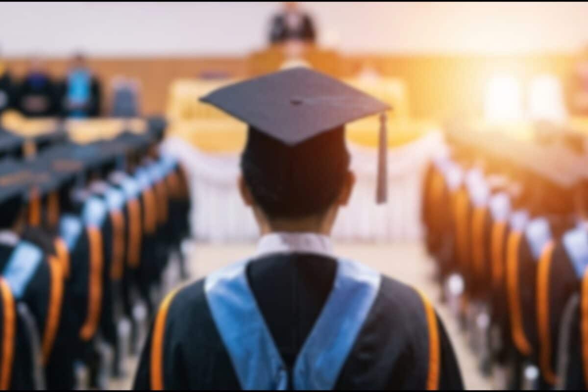 बांग्लादेशी छात्रों को पाकिस्तान का ‘धोखा’! ‘पूरी स्कॉलरशिप’ का वादा ऑफर लेटर में सिर्फ फीस-हॉस्टल