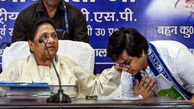 आकाश आनंद ने मांगी सार्वजनिक माफी
