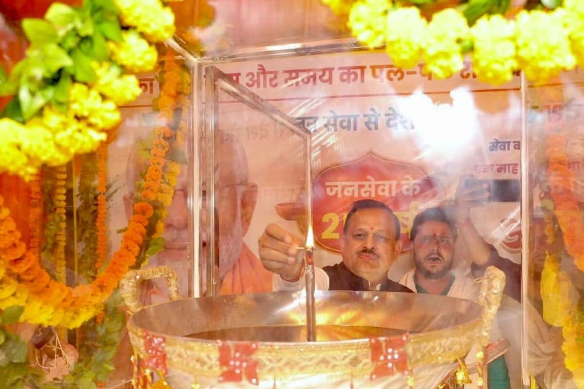 पीएम मोदी के जन्मदिन का एक अनोखा सेलिब्रेशन, कानपुर सांसद रमेश अवस्थी बोले- 1 महीने तक जलता रहेगा 'सेवा संकल्प दीप'