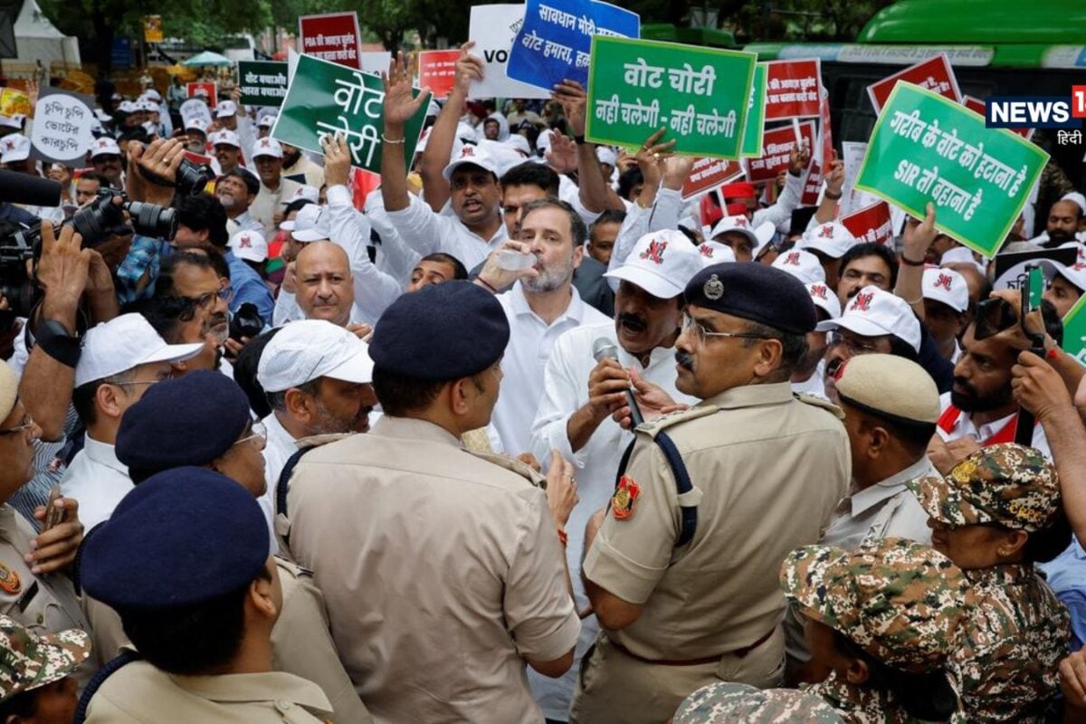 Protest Against EC News Live: ECI के खिलाफ देशभर में प्रदर्शन आज कांग्रेस करेगी चुनाव आयोग का घेराव बिहार में RJD का हल्लाबोल