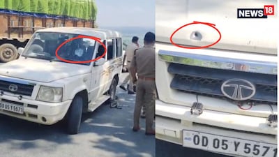 ओडिशा पुलिस की गाड़ी पर हमलाकर आरोपी को छुड़ा ले गए बदमाश. 