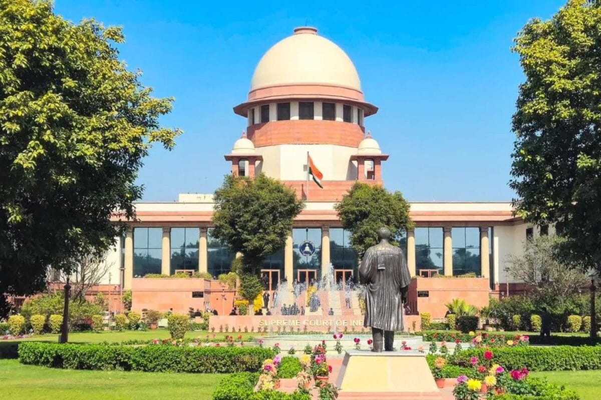हमें मजबूर मत कीजिए सुप्रीम कोर्ट में ऐसा क्या हुआ कि गरमा गए CJI सूर्यकांत मणिपुर को क्यों लगी फटकार