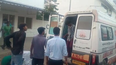 Joyful Cries on Amethi Road: Woman Gives Birth to Twins After Sudden Labor.