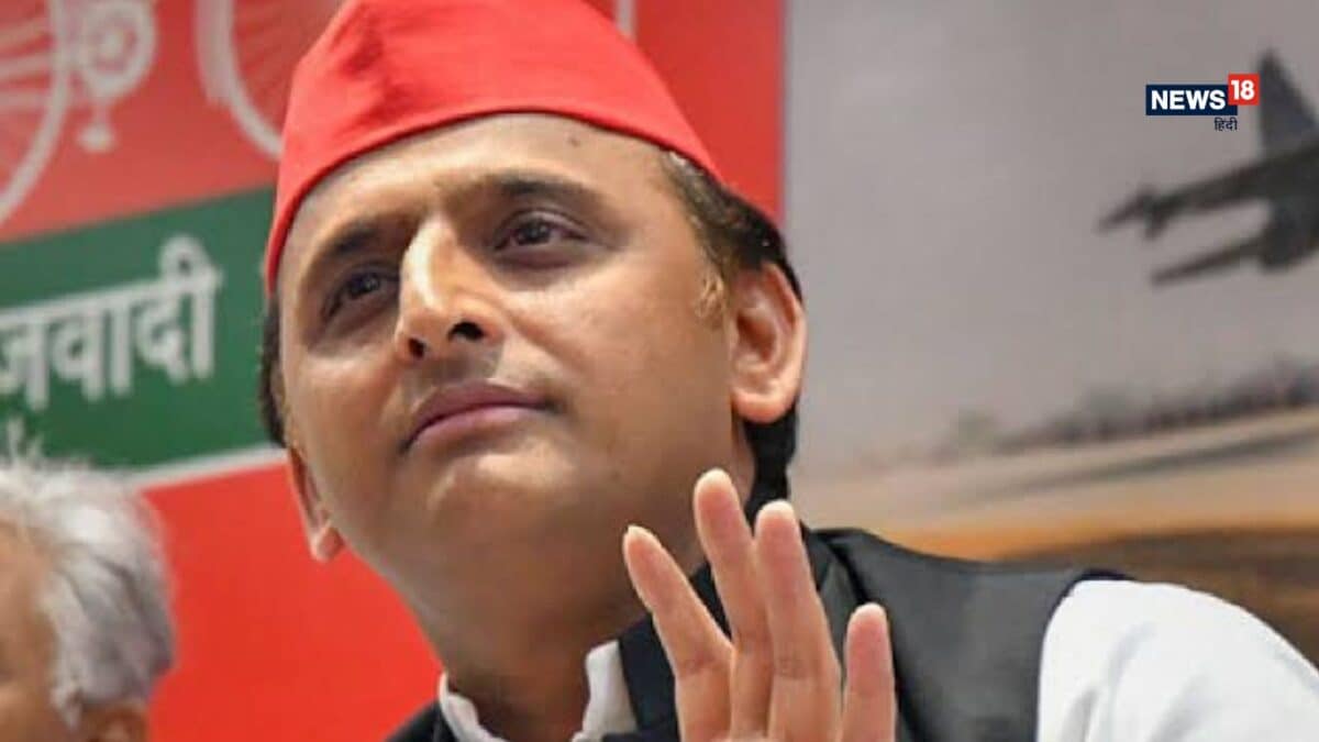 अखिलेश के 'चवन्नी से ₹1' बयान पर बहस, आर्पिता ने किदवई से पूछा सवाल
