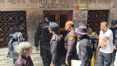 अयोध्या हनुमानगढ़ी धाम के पास NSG के जवान