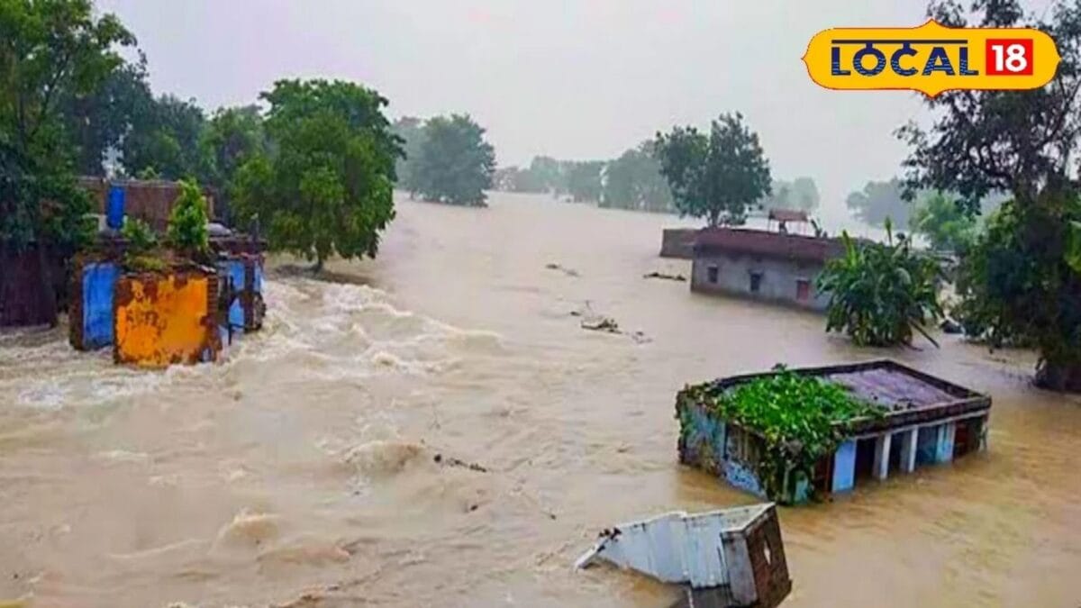 नेपाल में भारी बारिश, बिहार में बाढ़ का खतरा