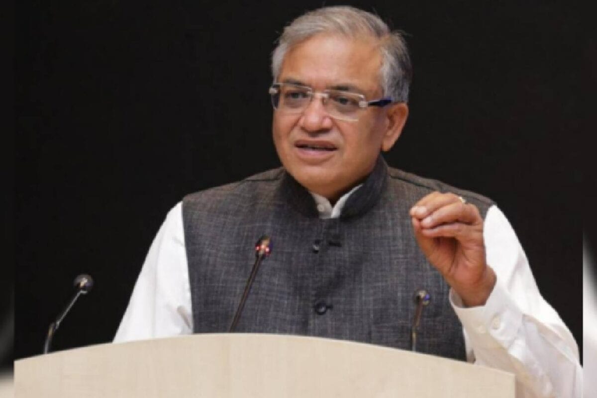 CEC ज्ञानेश कुमार ने नहीं मानी सुप्रीम कोर्ट की बात अब चलेगा अवमानना का केस वकील ने मांगी अनुमति