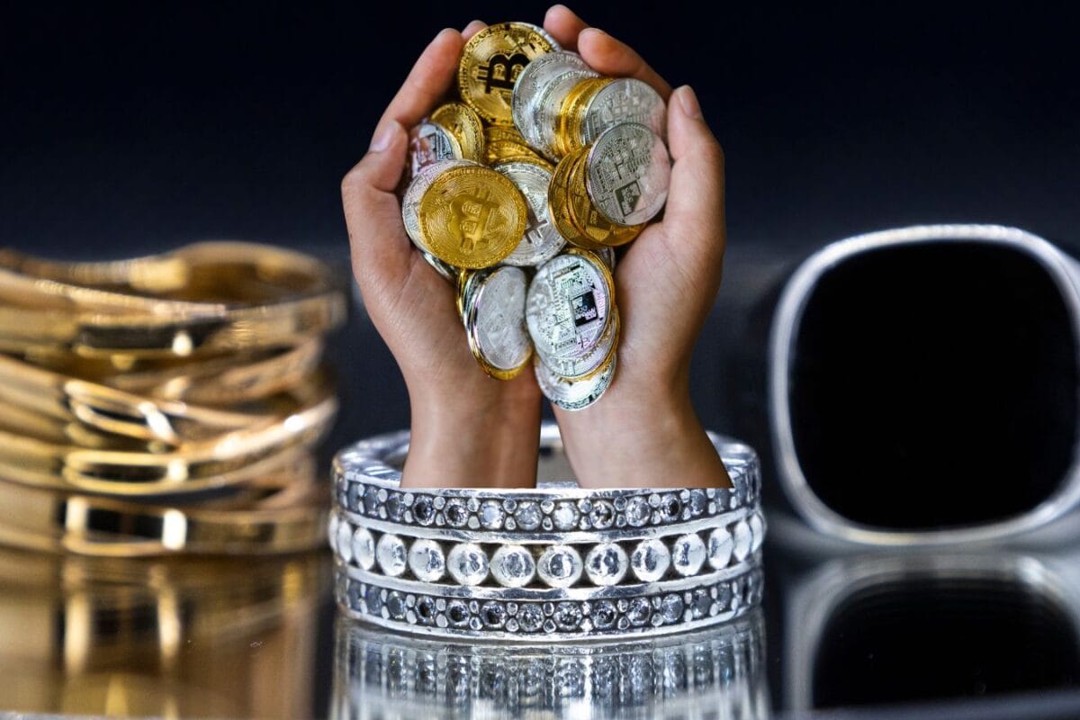 Gold-Silver Price : सोने और चांदी में फिर दिखा उछाल त्योहारों से पहले ही जेब पर बढ़ा बोझ