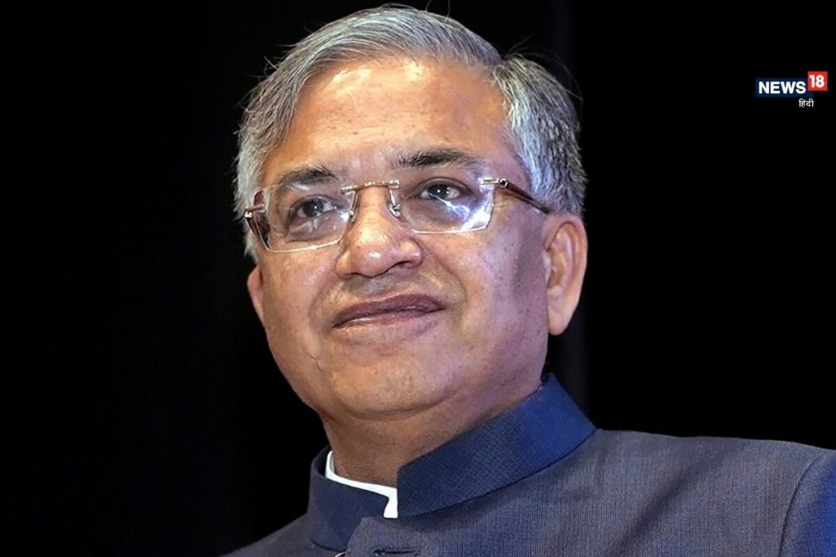 सुप्रीम कोर्ट पहुंचा चुनाव आयोग में मतभेद विवाद याचिका में मांग- ज्ञानेश कुमार पर मुकदमा चलाइए