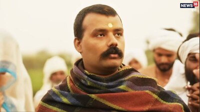 7 अगस्त को रिलीज हुई नीम करौली बाबा के जीवन पर बनी फिल्म ‘हनुमान अंश’ महज 3 थिएटर्स में रिलीज हुई थी. धीरे-धीरे फिल्म का जादू छाने लगा. ‘हनुमान अंश’ देखकर थिएटर से बाहर निकला शख्स भक्ति में डूबा हुआ था. वक्त के साथ फिल्म को माउथ पब्लिसिटी मिली और सोशल मीडिया पर इसके कई क्लिप वायरल होने लगे और देखते ही देखते फिल्म ने कल्पना से परे करिश्माई कमाई कर दिखाई. 