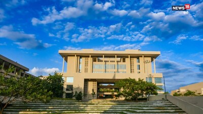 IIM Executive MBA : कैट स्कोर वाले को EMAT से छूट मिलेगी. 