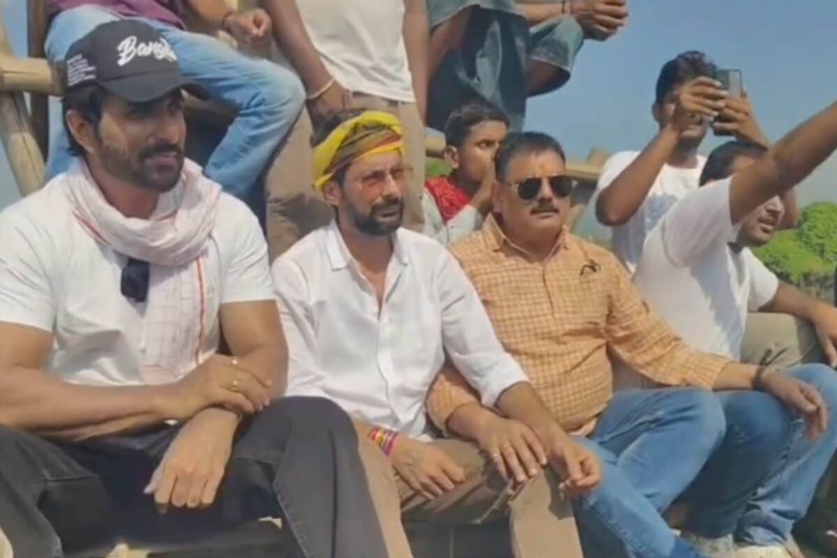 'बिहार मेरे खून में बसा है..', बेगूसराय के बाढ़ प्रभावित इलाकों में पहुंचे सोनू सूद ने सरकार से कही बड़ी बात