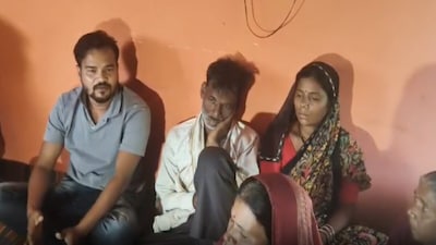 वृंदावन में प्रेमानंद महाराज के शिष्य दीपक लोधी पटेल का घर